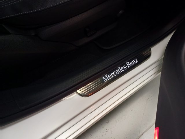 MERCEDES-BENZ E 300 usata, con Sistema di chiamata d