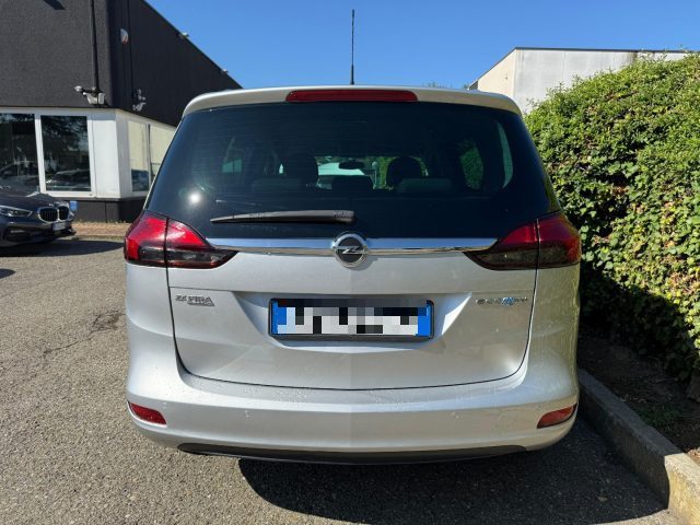OPEL Zafira Tourer usata, con Autoradio