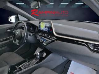 TOYOTA C-HR usata 16
