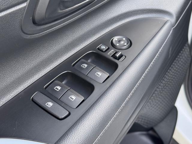HYUNDAI Bayon usata, con Autoradio digitale