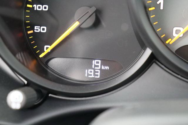 PORSCHE 718 Spyder usata, con Autoradio