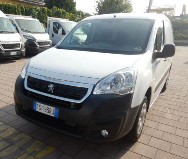PEUGEOT Partner usata, con ABS