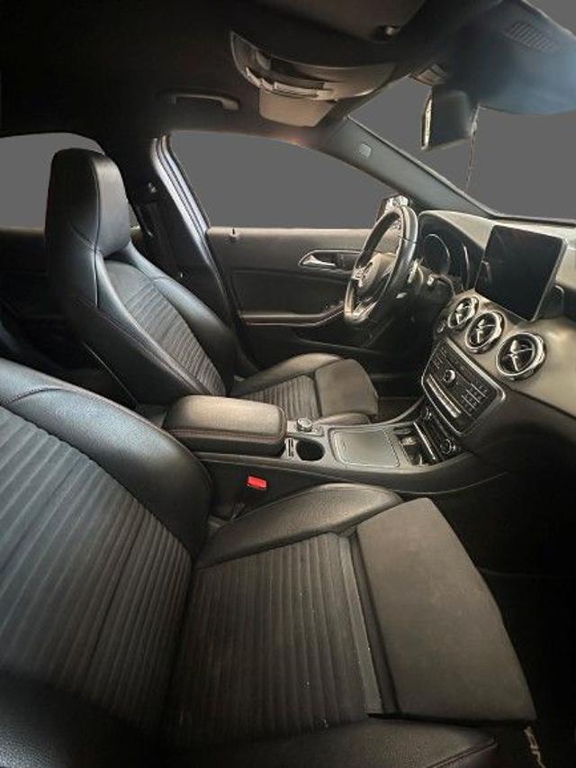 MERCEDES-BENZ GLA 220 usata, con Airbag Passeggero