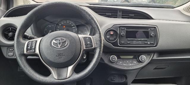 TOYOTA Yaris usata, con ESP