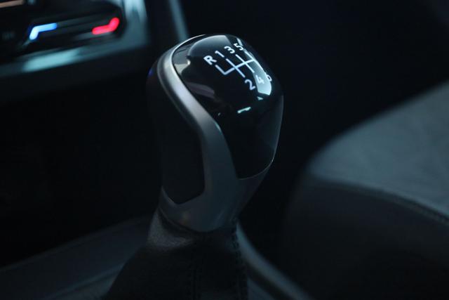 VOLKSWAGEN Tiguan usata, con USB