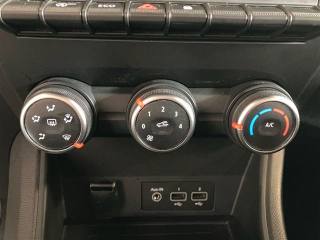 RENAULT Captur usata 17