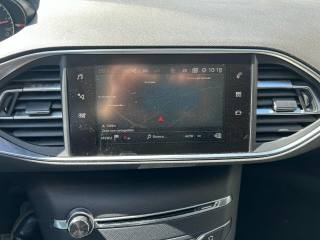 PEUGEOT 308 usata, con Fari Xenon