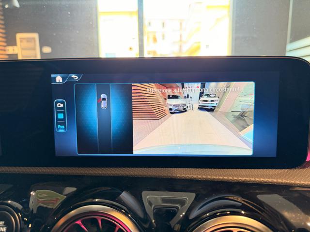 MERCEDES-BENZ A 200 usata, con Touch screen