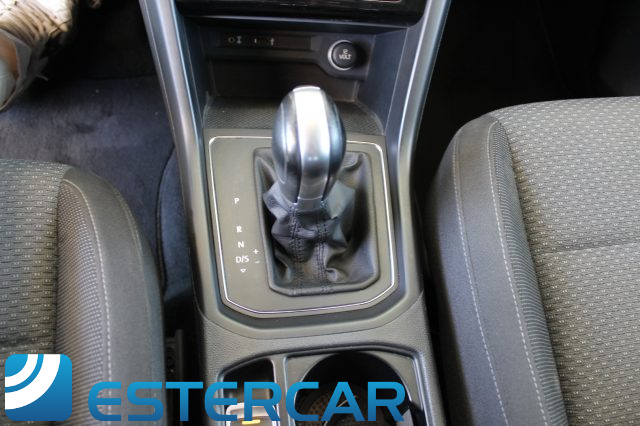 VOLKSWAGEN Touran usata, con Controllo trazione