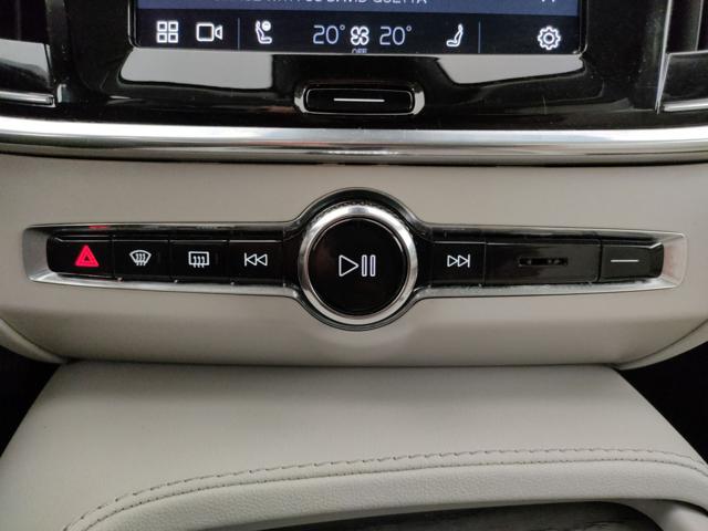 VOLVO V90 Cross Country usata, con USB