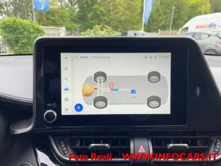 TOYOTA C-HR usata, con Sensori di parcheggio posteriori