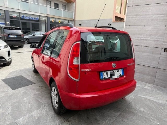 SKODA Roomster usata, con Alzacristalli elettrici
