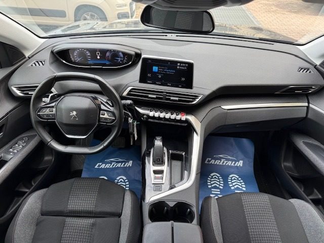 PEUGEOT 5008 usata, con Climatizzatore