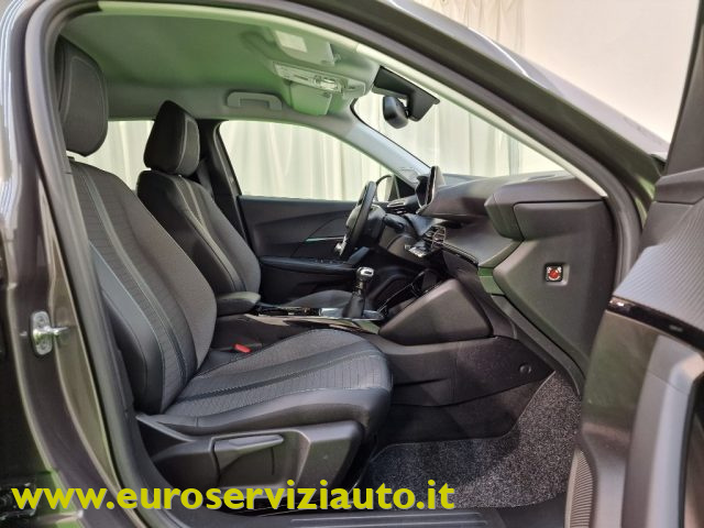 PEUGEOT 2008 usata, con Luci diurne