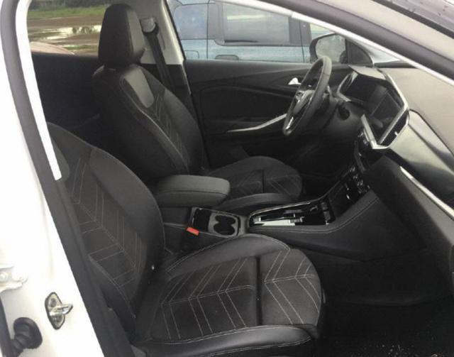 OPEL Grandland usata, con Autoradio