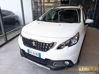 PEUGEOT 2008 usata, con Airbag
