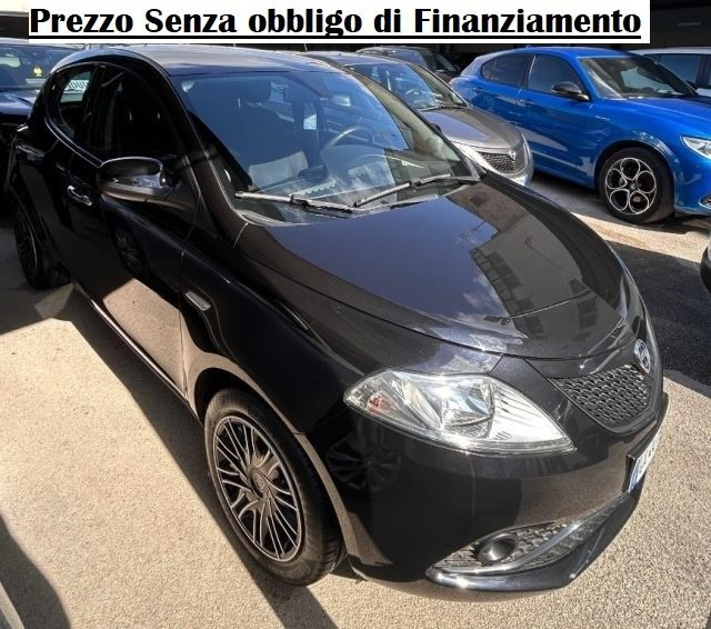 LANCIA Ypsilon usata, con ABS