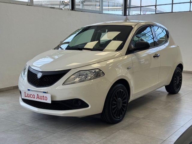 LANCIA Ypsilon usata, con ABS