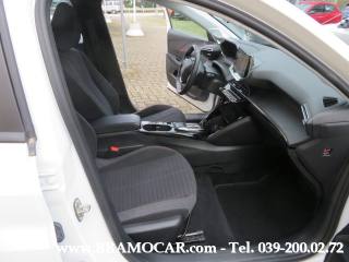 PEUGEOT 208 usata, con Autoradio digitale