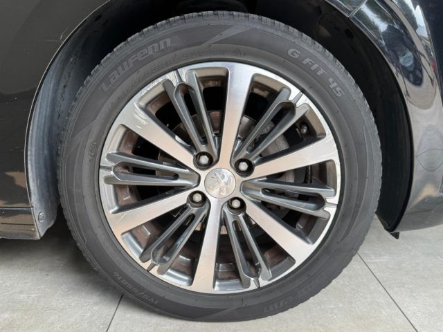 PEUGEOT 208 usata, con Boardcomputer