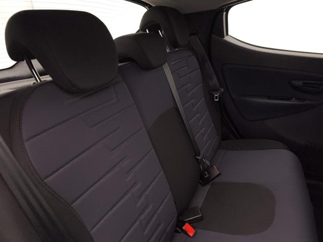 LANCIA Ypsilon usata, con Luci diurne