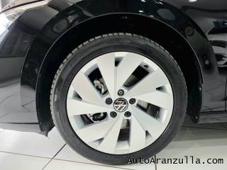 VOLKSWAGEN Golf usata, con Fari LED