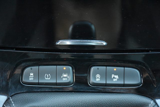 OPEL Grandland X usata, con Park Distance Control