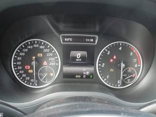 MERCEDES-BENZ B 180 usata, con Interni in pelle