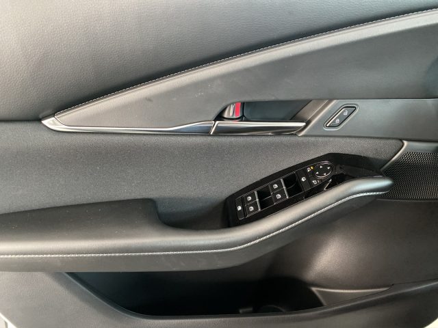 MAZDA CX-30 usata, con Head-up display