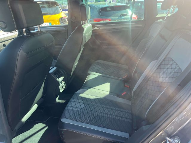 VOLKSWAGEN Tiguan usata, con Autoradio