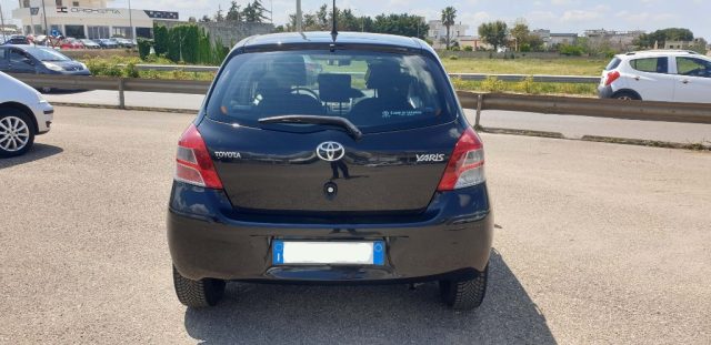 TOYOTA Yaris usata, con Alzacristalli elettrici
