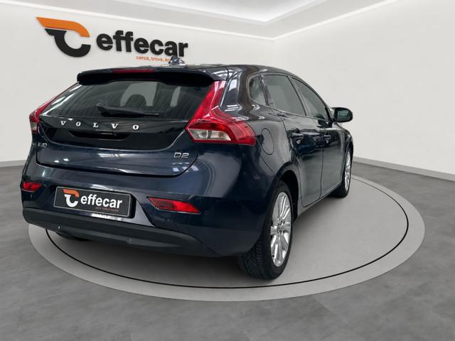 VOLVO V40 usata, con Autoradio