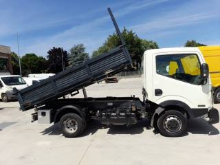 NISSAN Cabstar usata, con Autoradio
