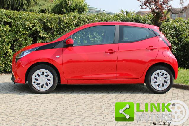 TOYOTA Aygo usata, con Leve al volante