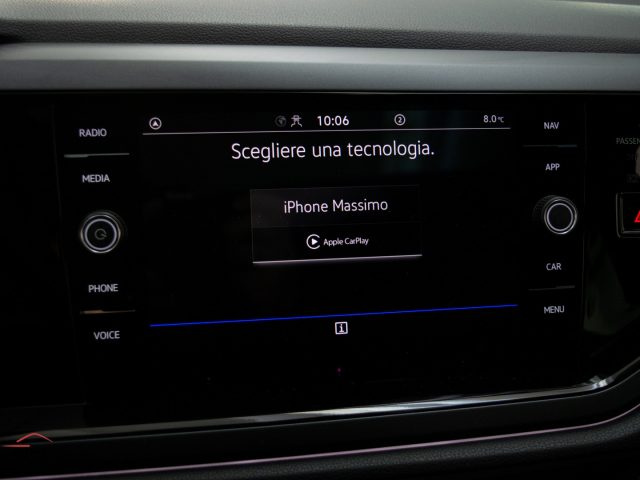 VOLKSWAGEN Taigo usata, con Luci diurne