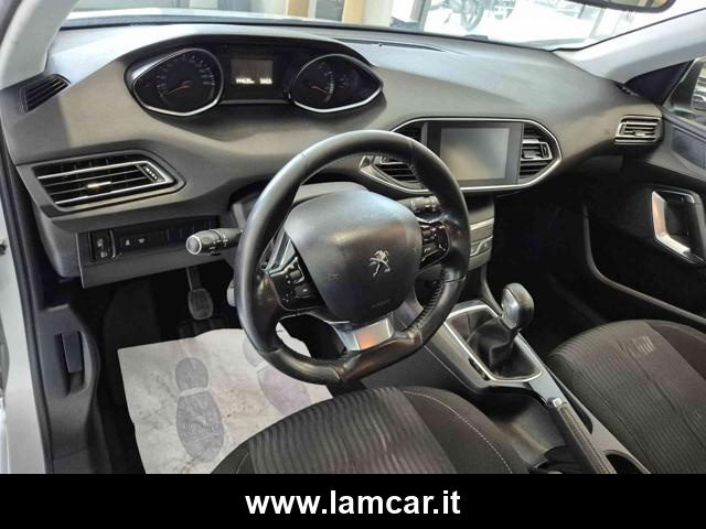 PEUGEOT 308 usata, con Fendinebbia