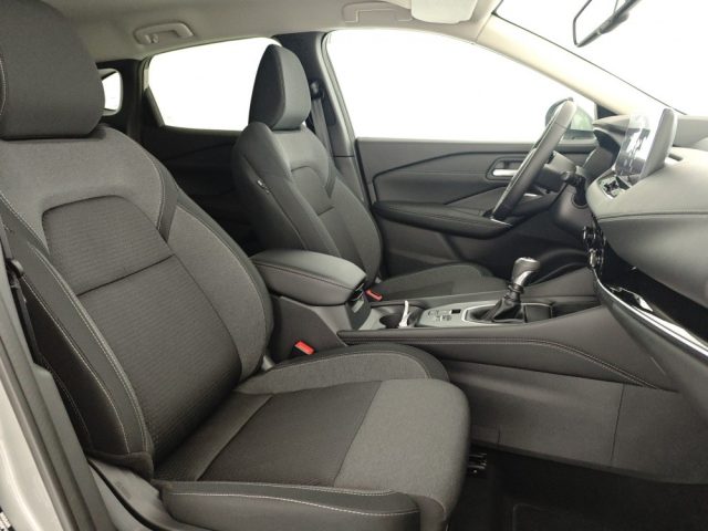 NISSAN Qashqai usata, con Fari LED