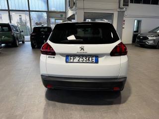PEUGEOT 2008 usata, con Autoradio