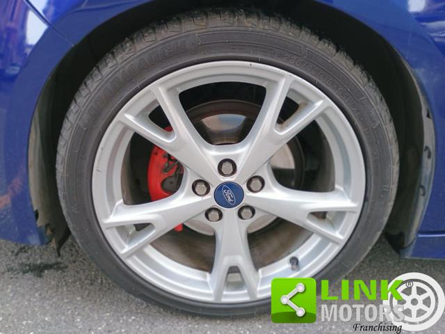 FORD Focus usata, con Specchietti laterali elettrici