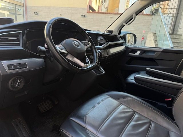 VOLKSWAGEN Multivan usata, con Fendinebbia