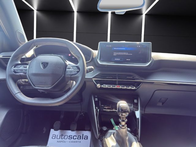 PEUGEOT 2008 usata, con Autoradio digitale