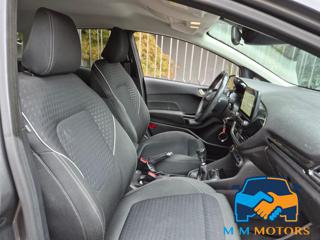 FORD Fiesta usata, con Bluetooth