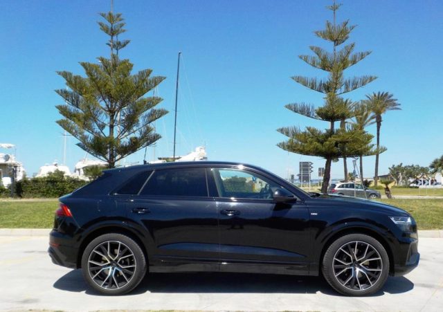 AUDI Q8 usata, con Airbag Passeggero