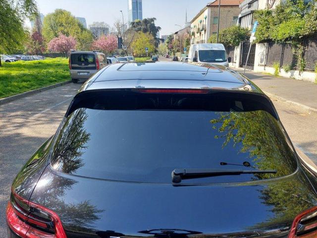 PORSCHE Macan usata, con Sedile posteriore sdoppiato