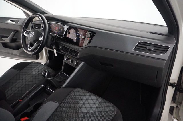 VOLKSWAGEN Taigo usata, con Luci diurne LED