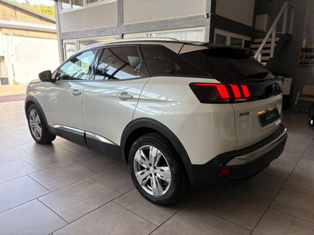 PEUGEOT 3008 usata, con Boardcomputer