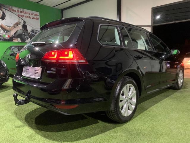 VOLKSWAGEN Golf Variant usata, con Autoradio