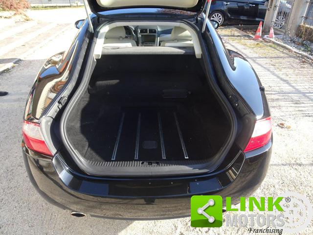 JAGUAR XK usata, con Sensori di parcheggio posteriori