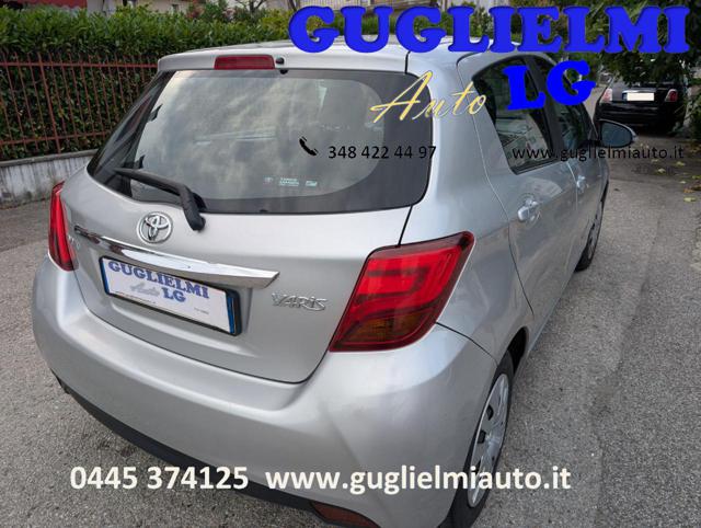 TOYOTA Yaris usata, con Fendinebbia