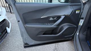 PEUGEOT 2008 usata, con Sistema di navigazione